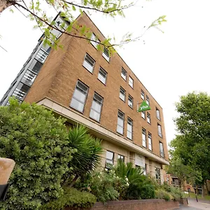 Yha Thameside Hostel London